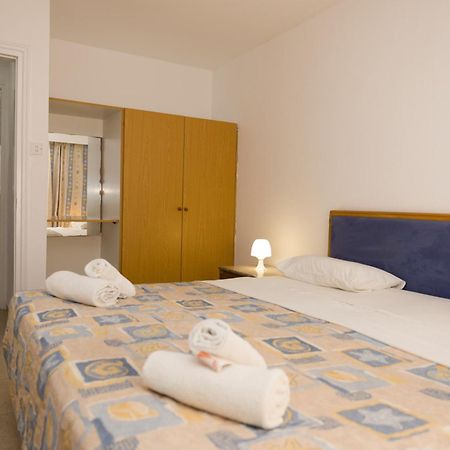 Alecos Hotel Apartments Paphos Extérieur photo