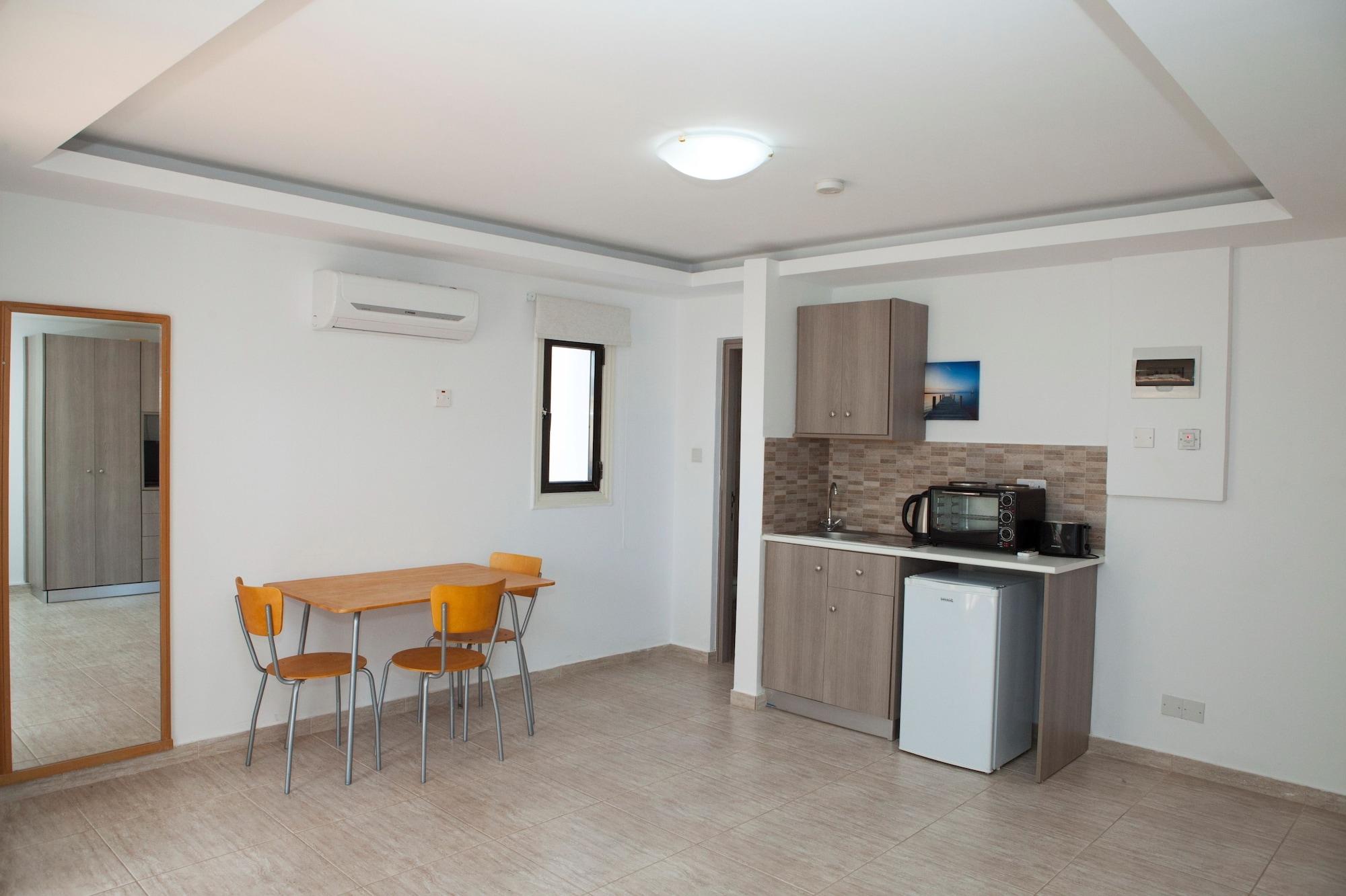 Alecos Hotel Apartments Paphos Extérieur photo