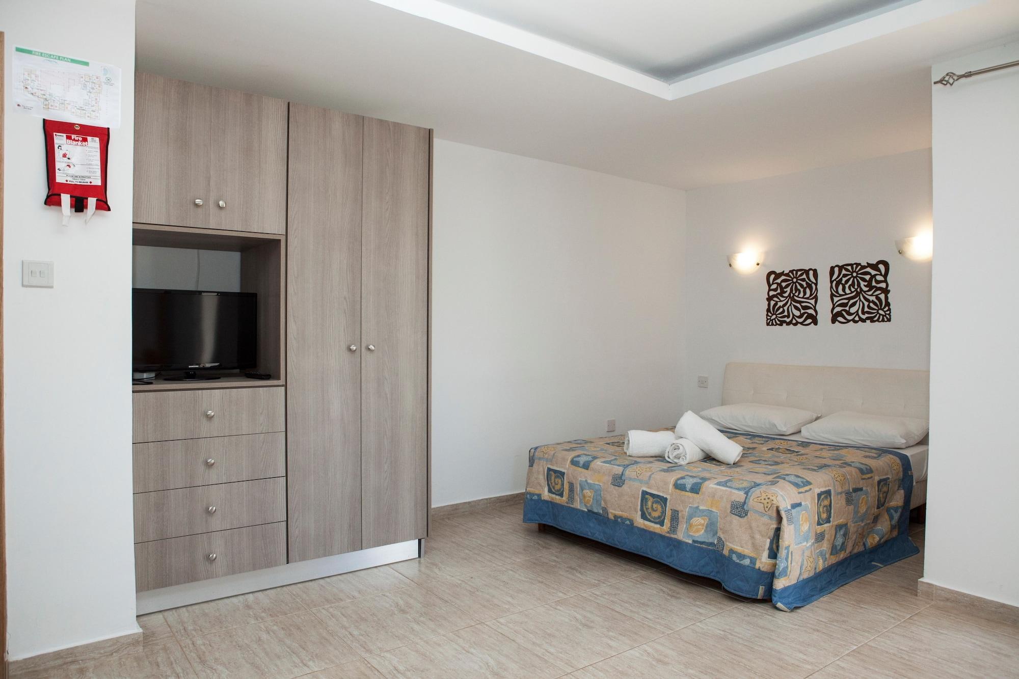 Alecos Hotel Apartments Paphos Extérieur photo