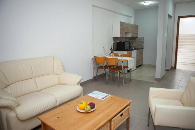 Alecos Hotel Apartments Paphos Chambre photo