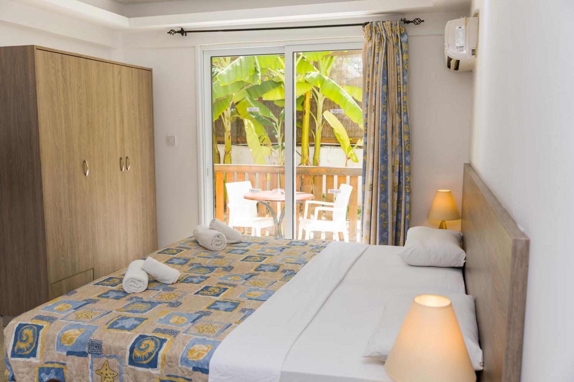 Alecos Hotel Apartments Paphos Extérieur photo