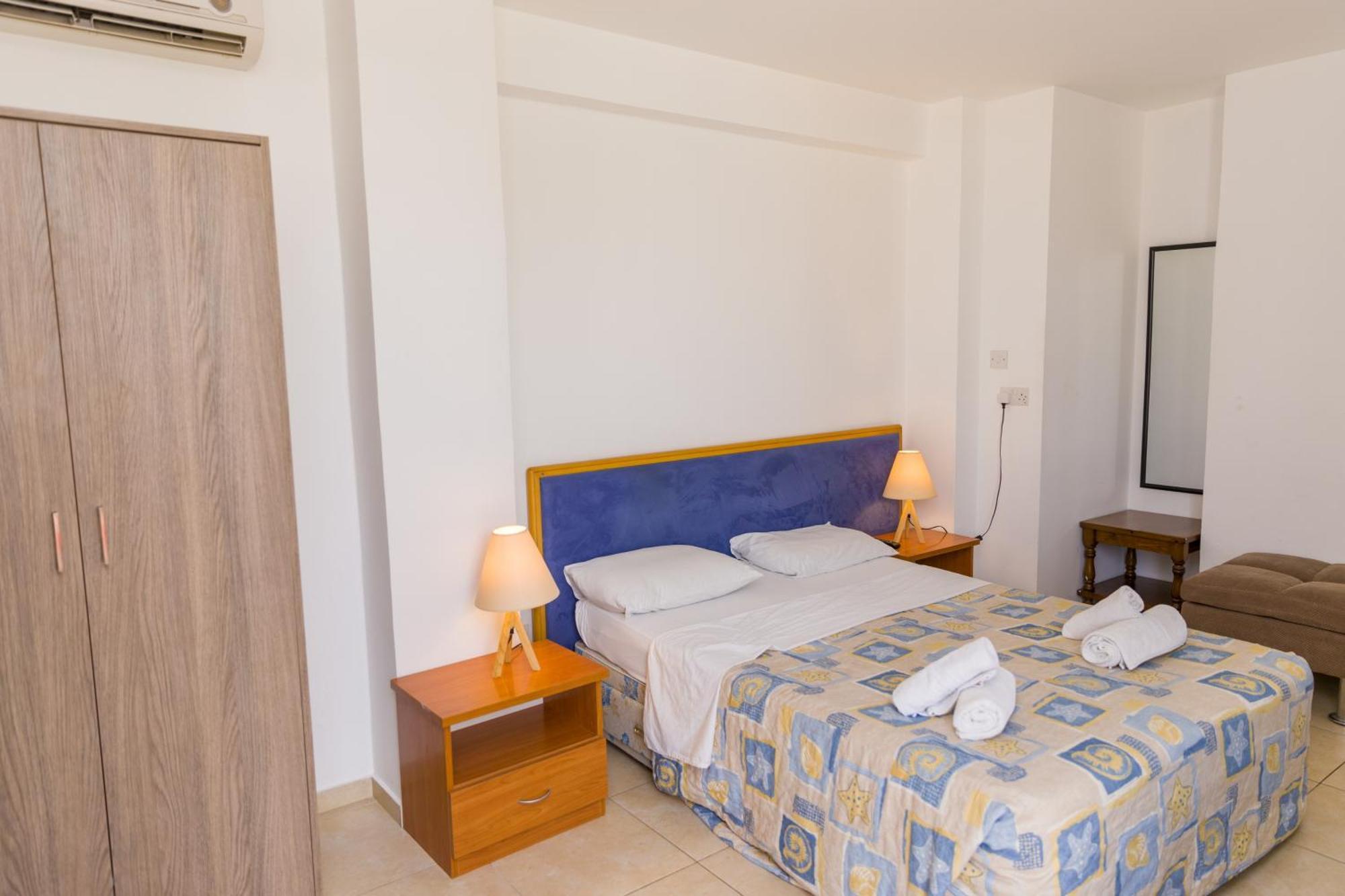 Alecos Hotel Apartments Paphos Extérieur photo