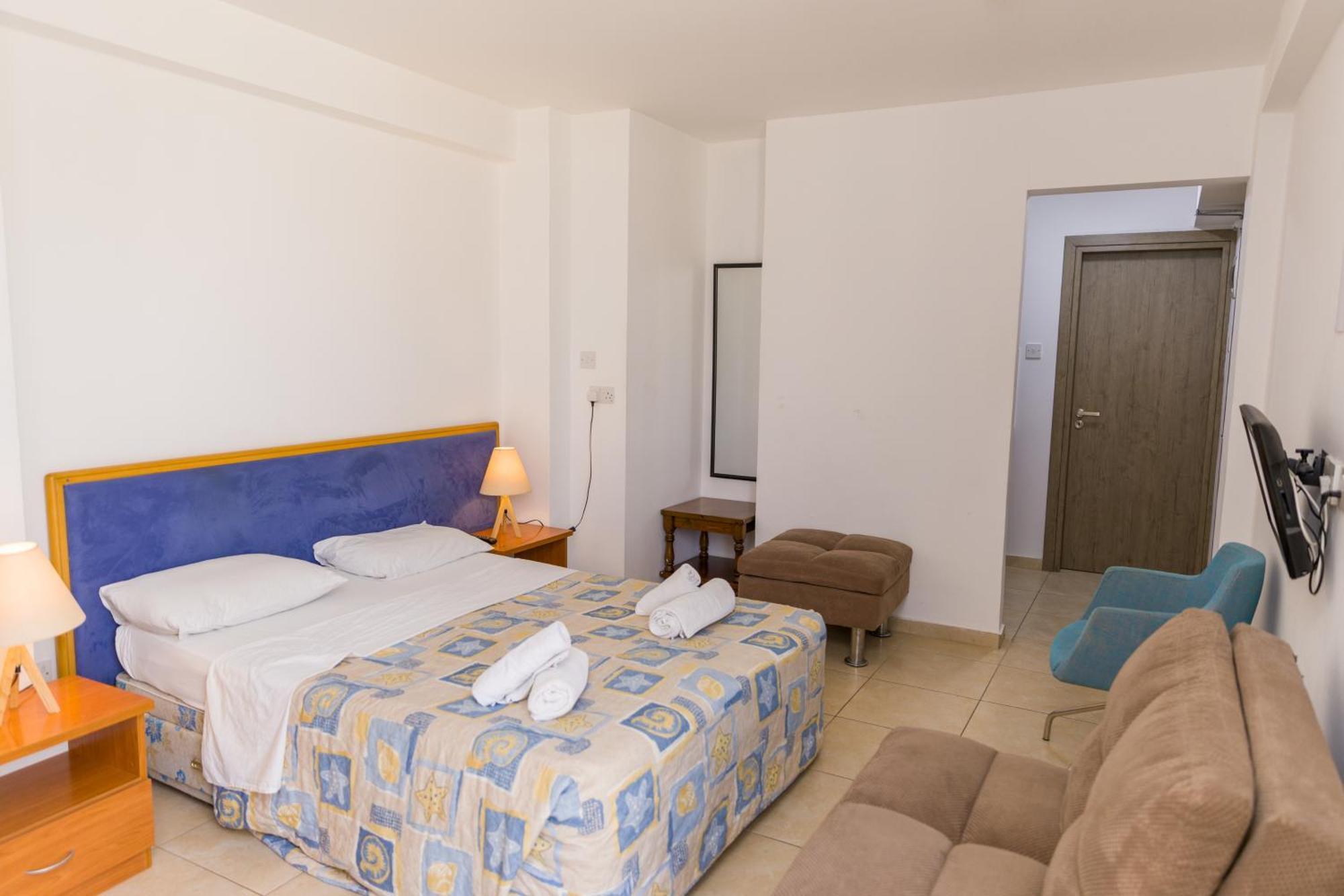 Alecos Hotel Apartments Paphos Extérieur photo