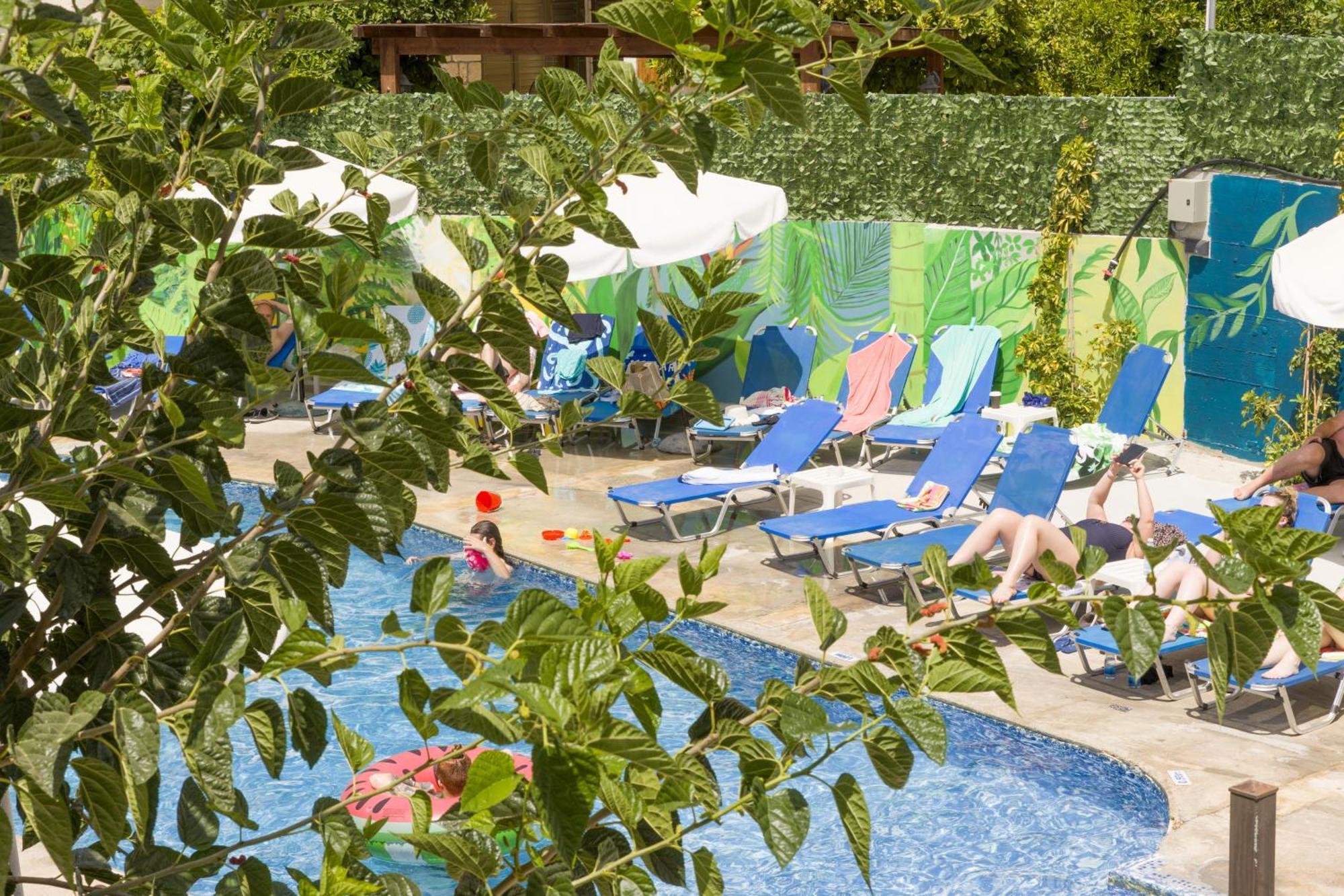 Alecos Hotel Apartments Paphos Extérieur photo