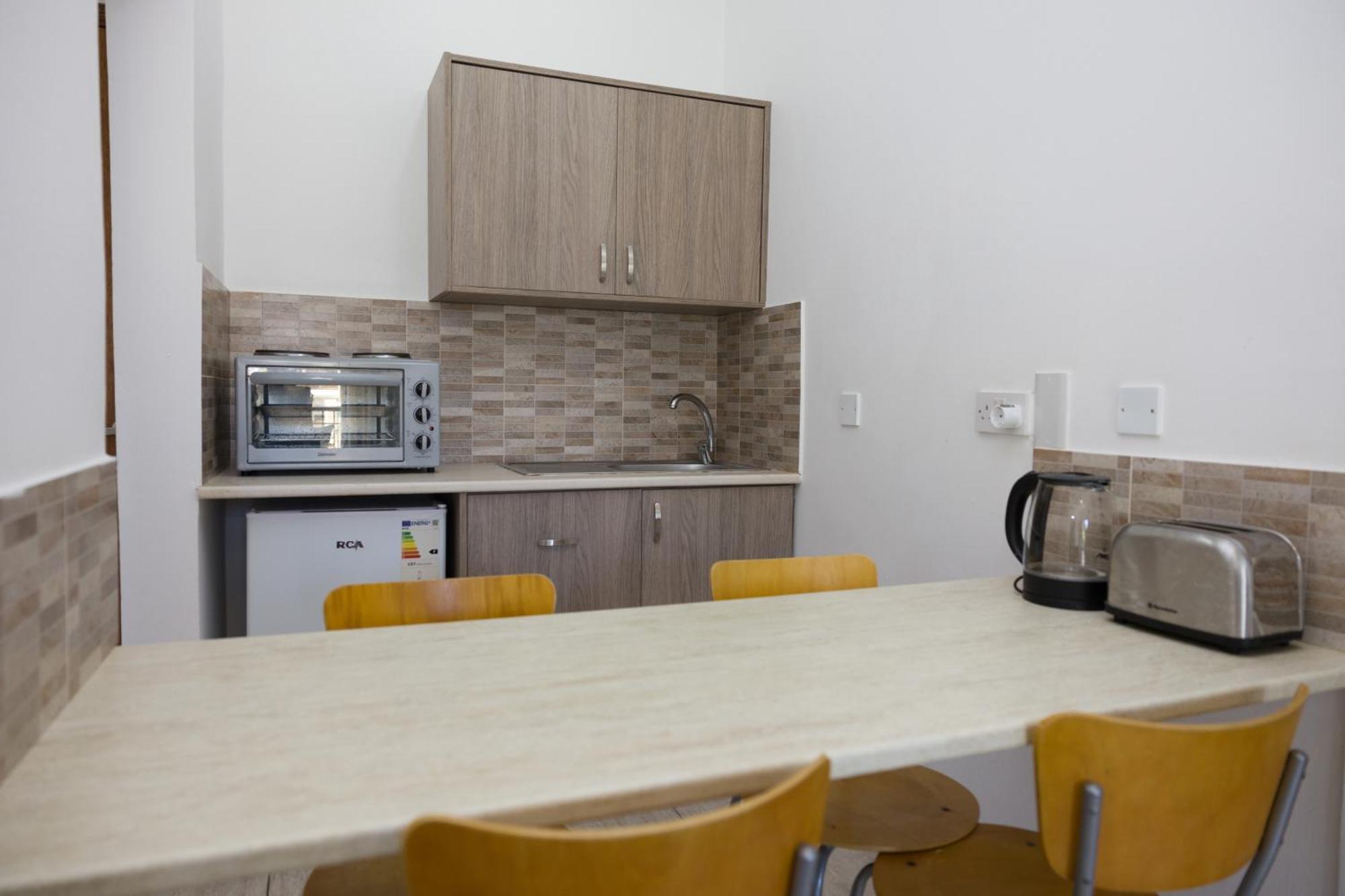 Alecos Hotel Apartments Paphos Extérieur photo