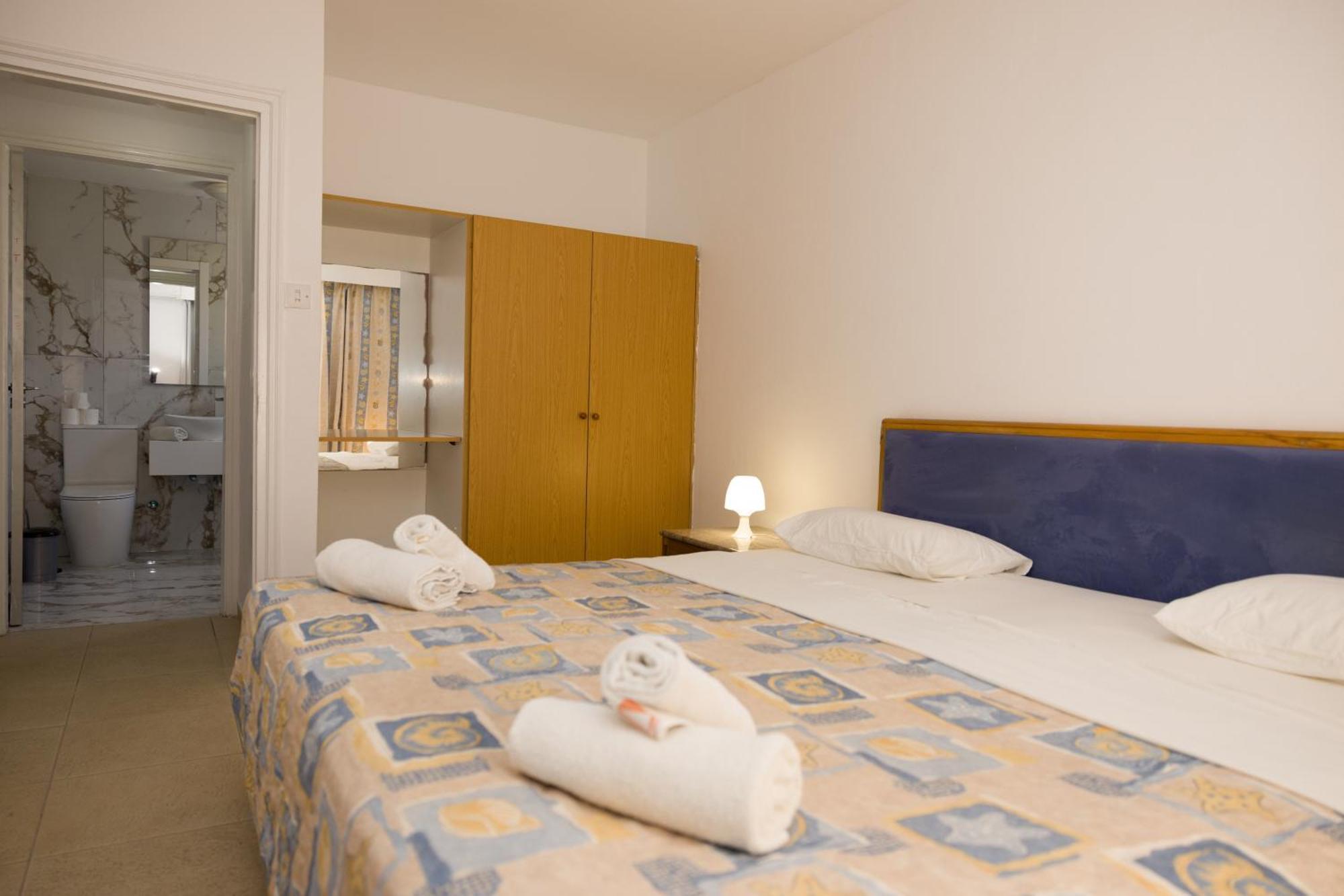 Alecos Hotel Apartments Paphos Extérieur photo